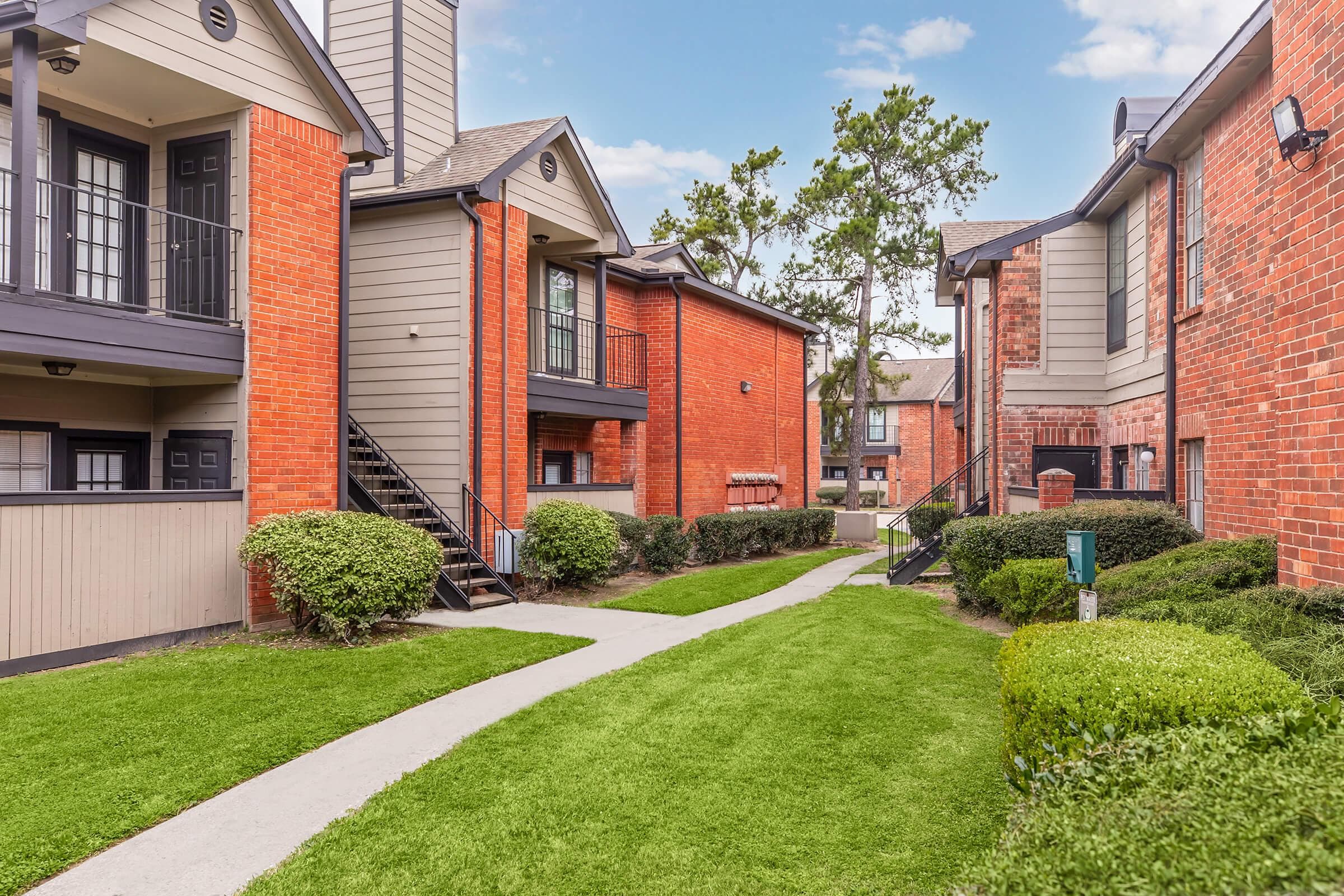 Green Tree Place — exterior and grounds