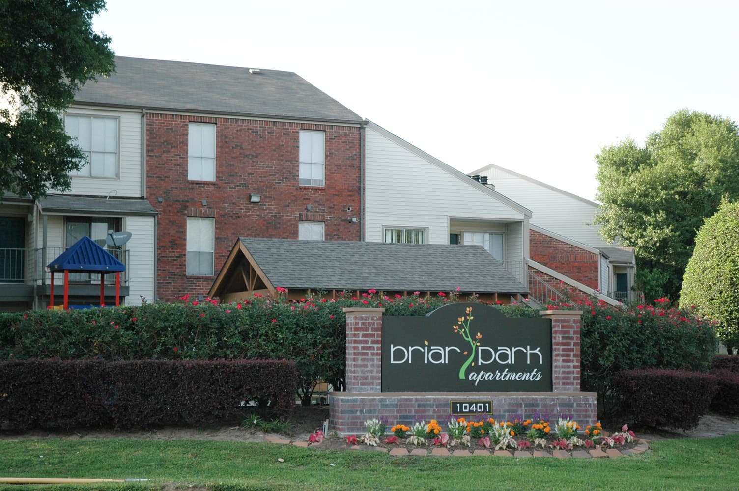Briar Park photo 3