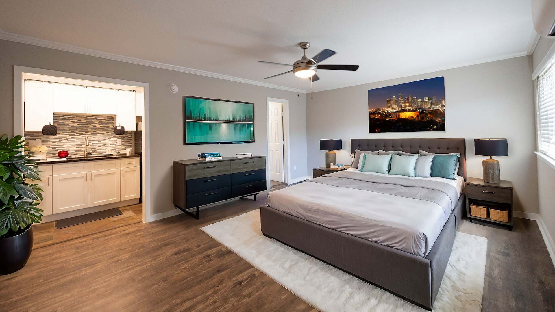 220 West Alabama