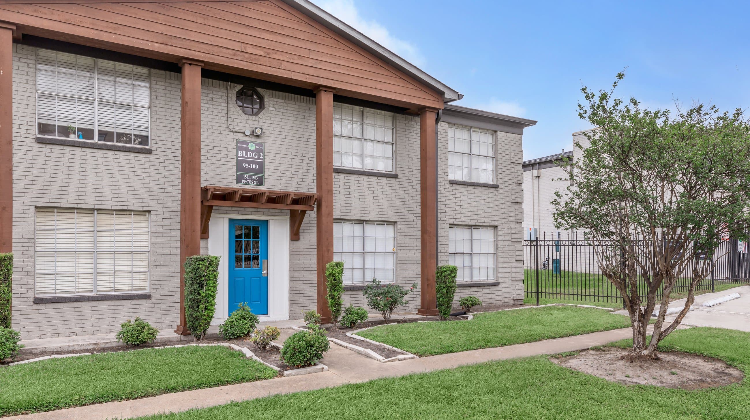 Campbell Grove — exterior and grounds