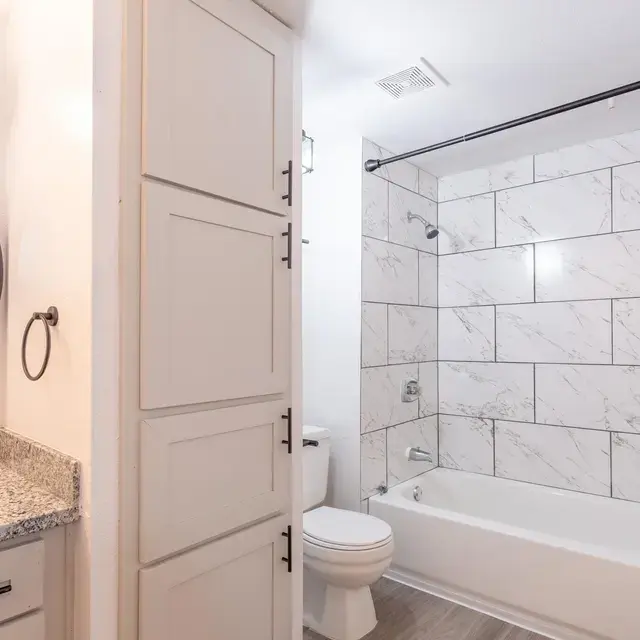 Skylar Pointe — photo 5