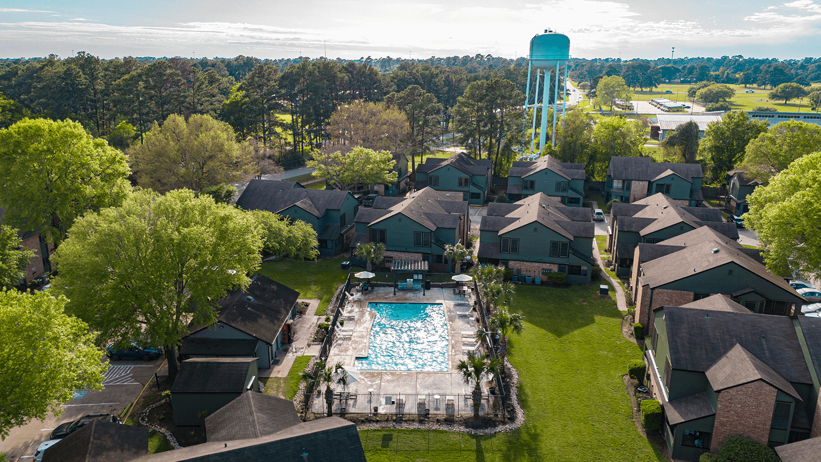 Oak Bend Place — exterior and grounds