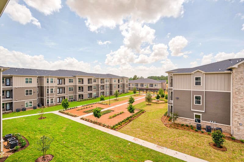 Gateway At Cypress Creek — photo 5