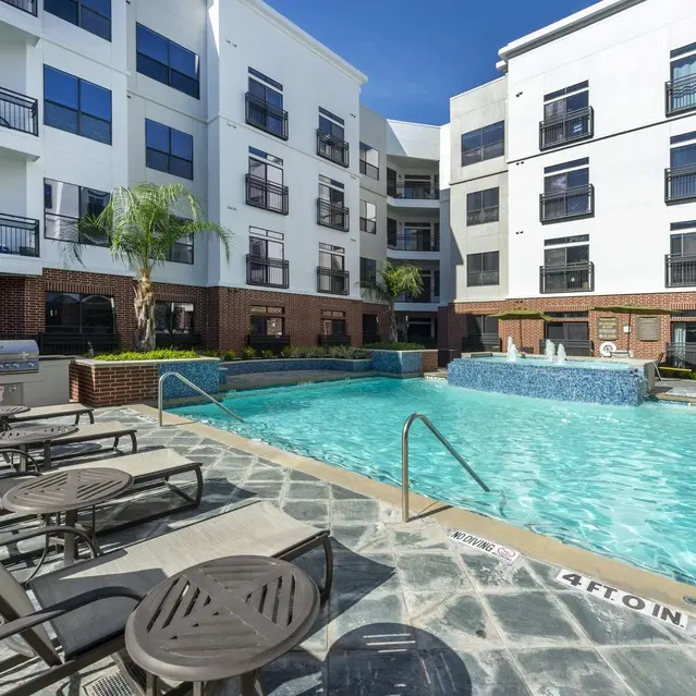 Instrata Upper Kirby — photo 4