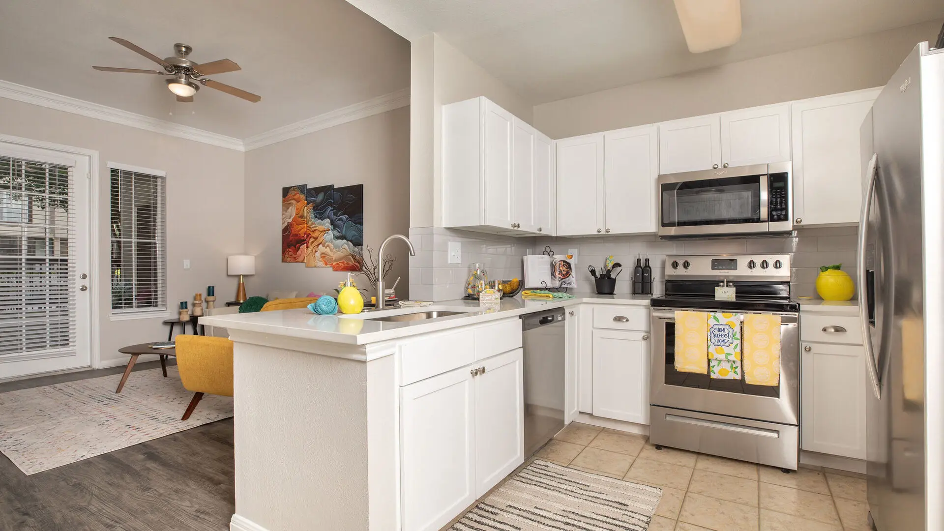 4001 Midtown photo 2