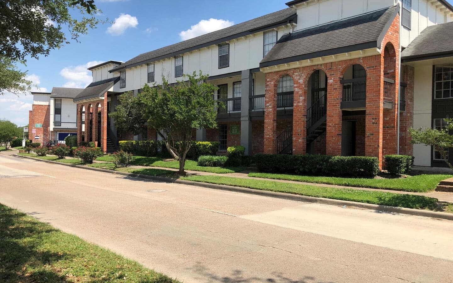 Star Braeswood photo 2