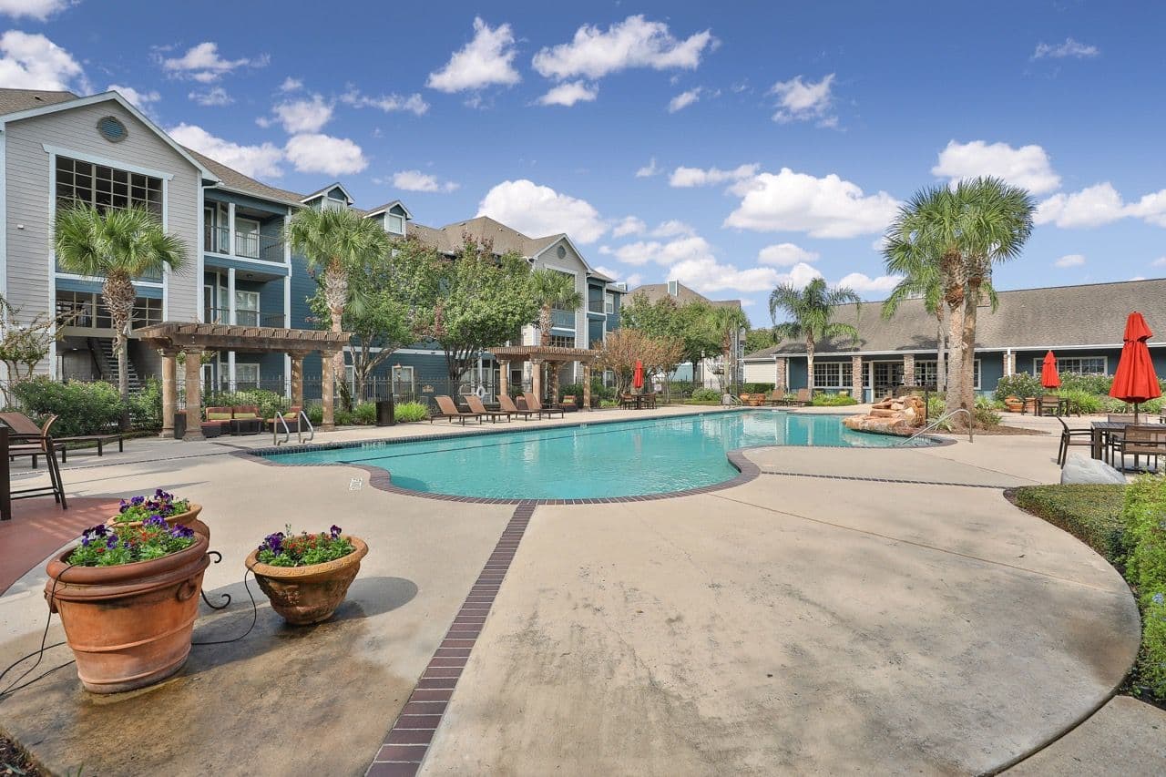 The Enclave At Woodbridge pool photo