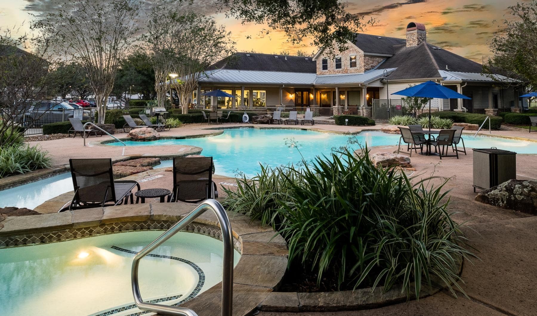 Ranch At City Park — exterior and grounds