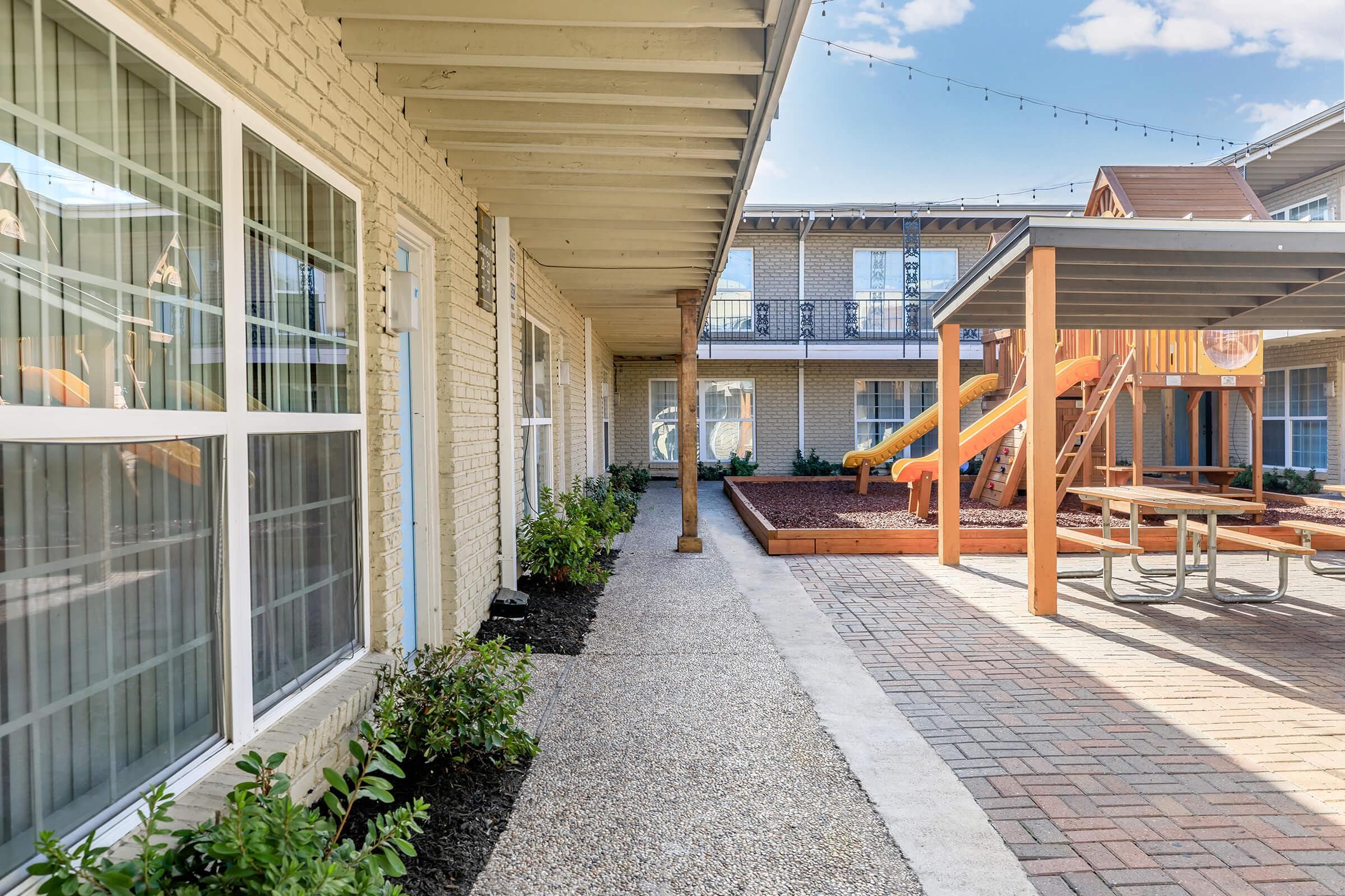 7637 Harwin