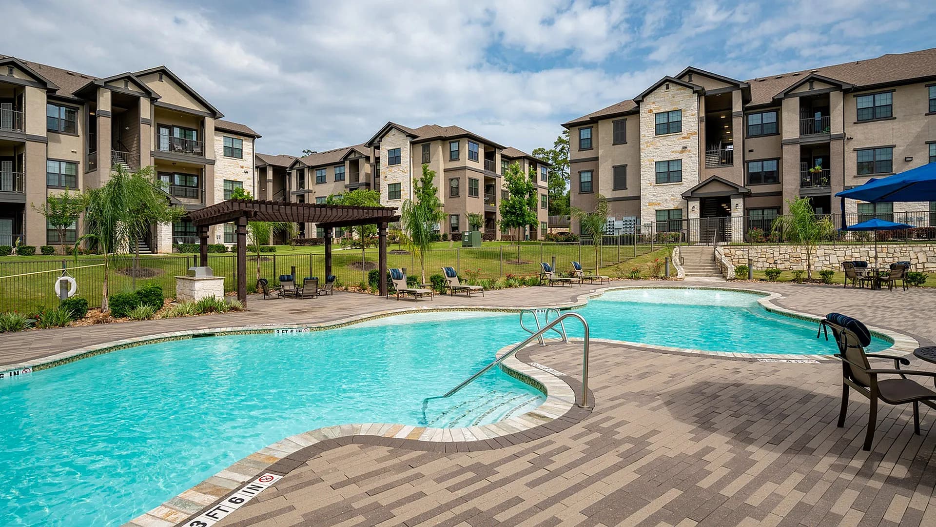 West Creek pool photo