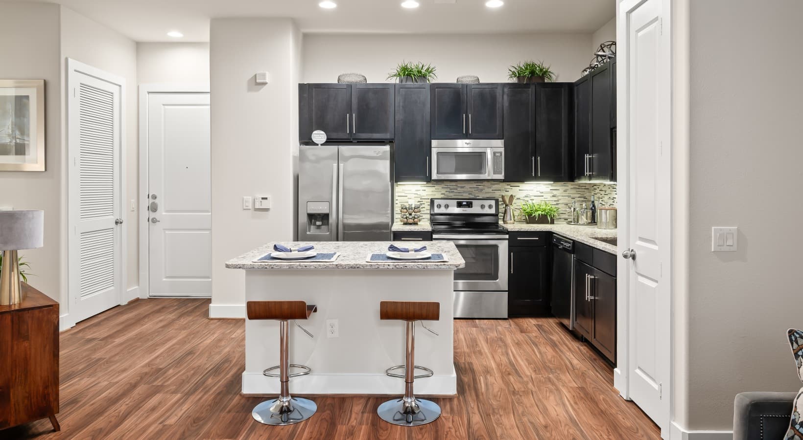 2626 Fountain View