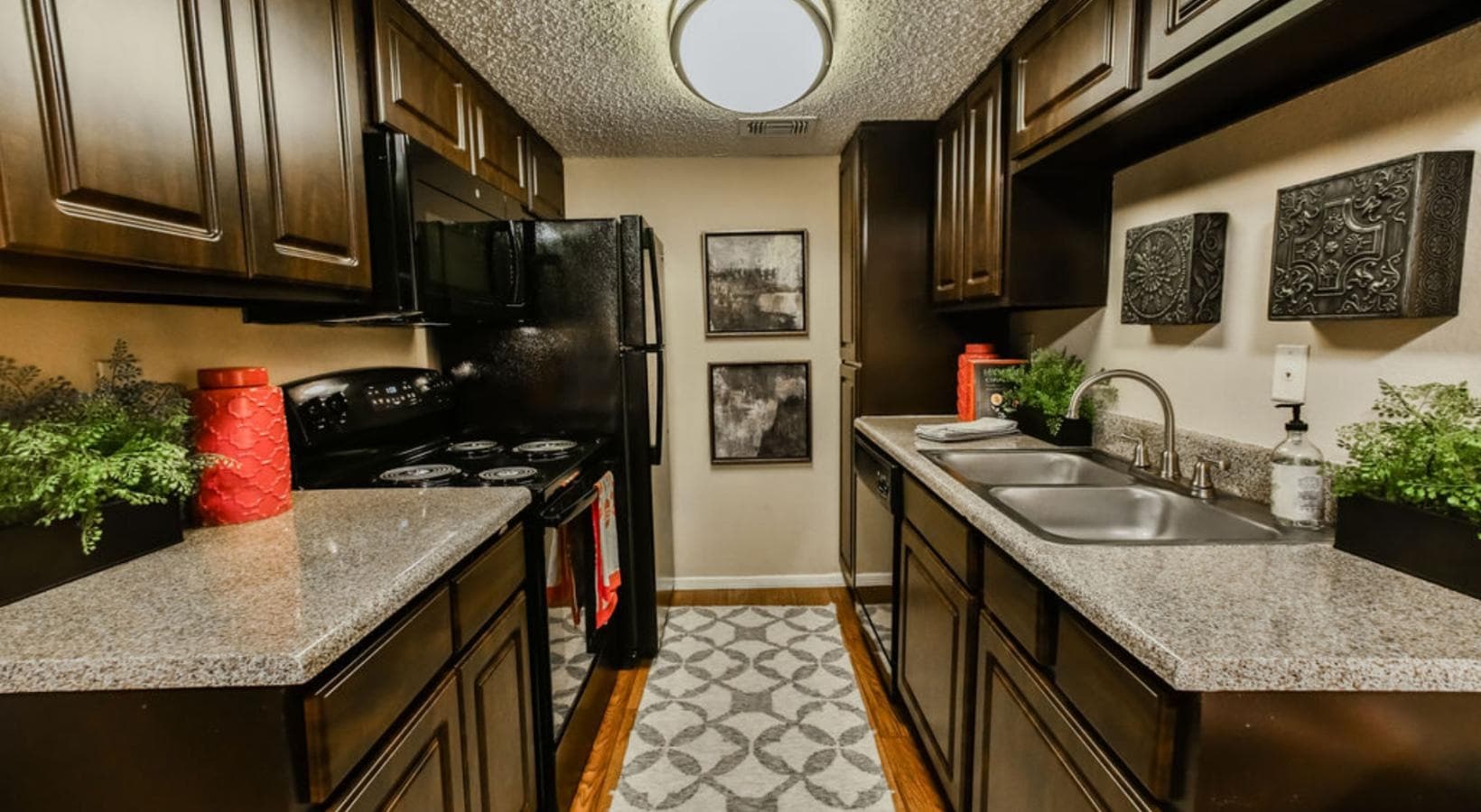 Oaks At Greenview photo 3