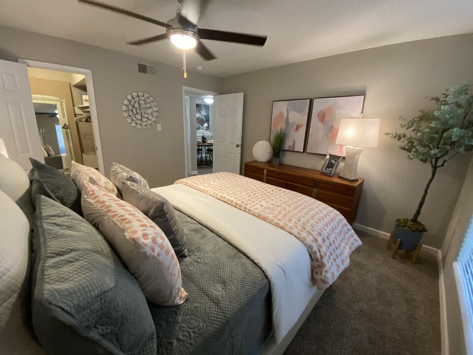 Pineview Terrace photo 3