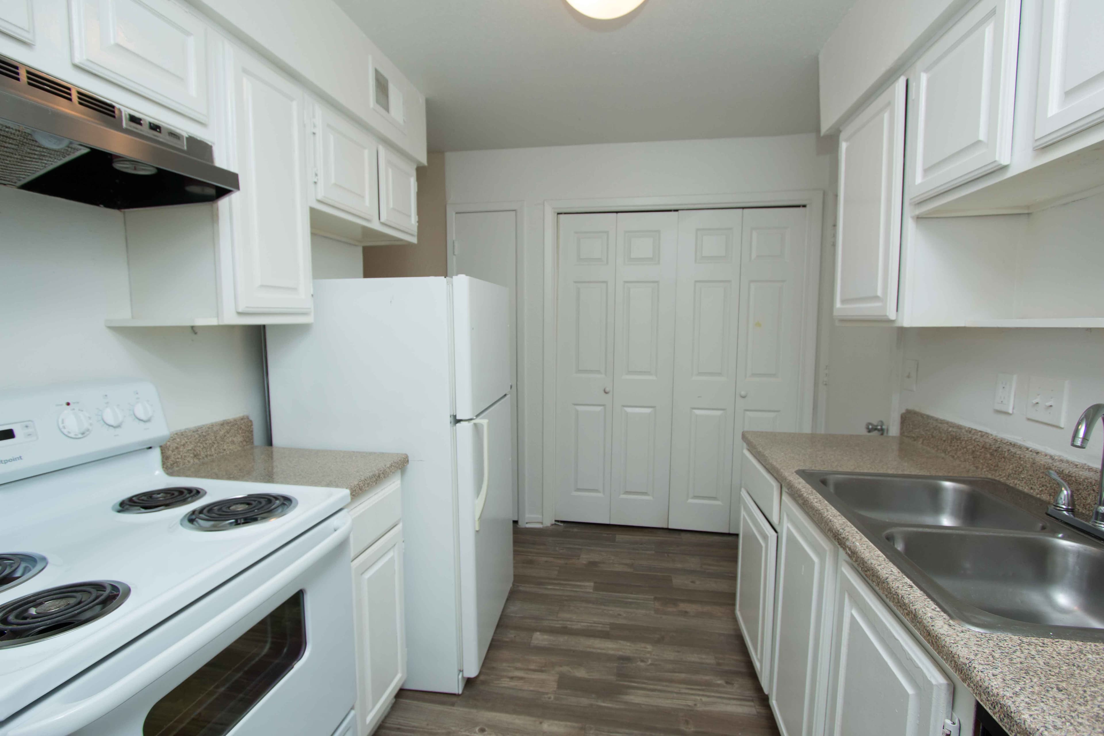 Trailing Vine Place kitchen photo