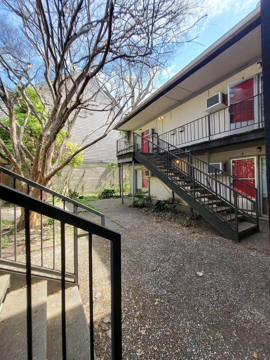 425 Hawthorne