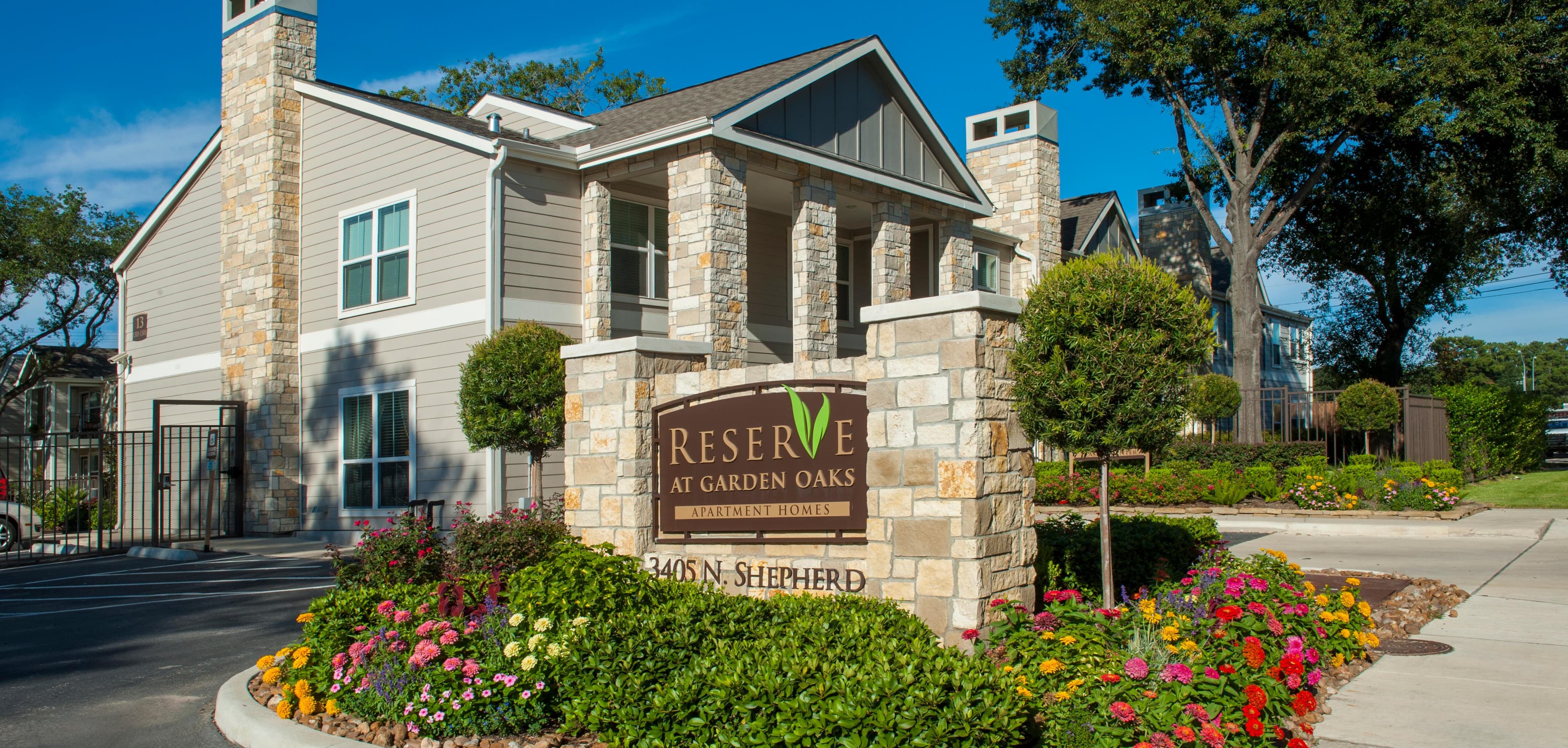 Reserve At Garden Oaks photo 3