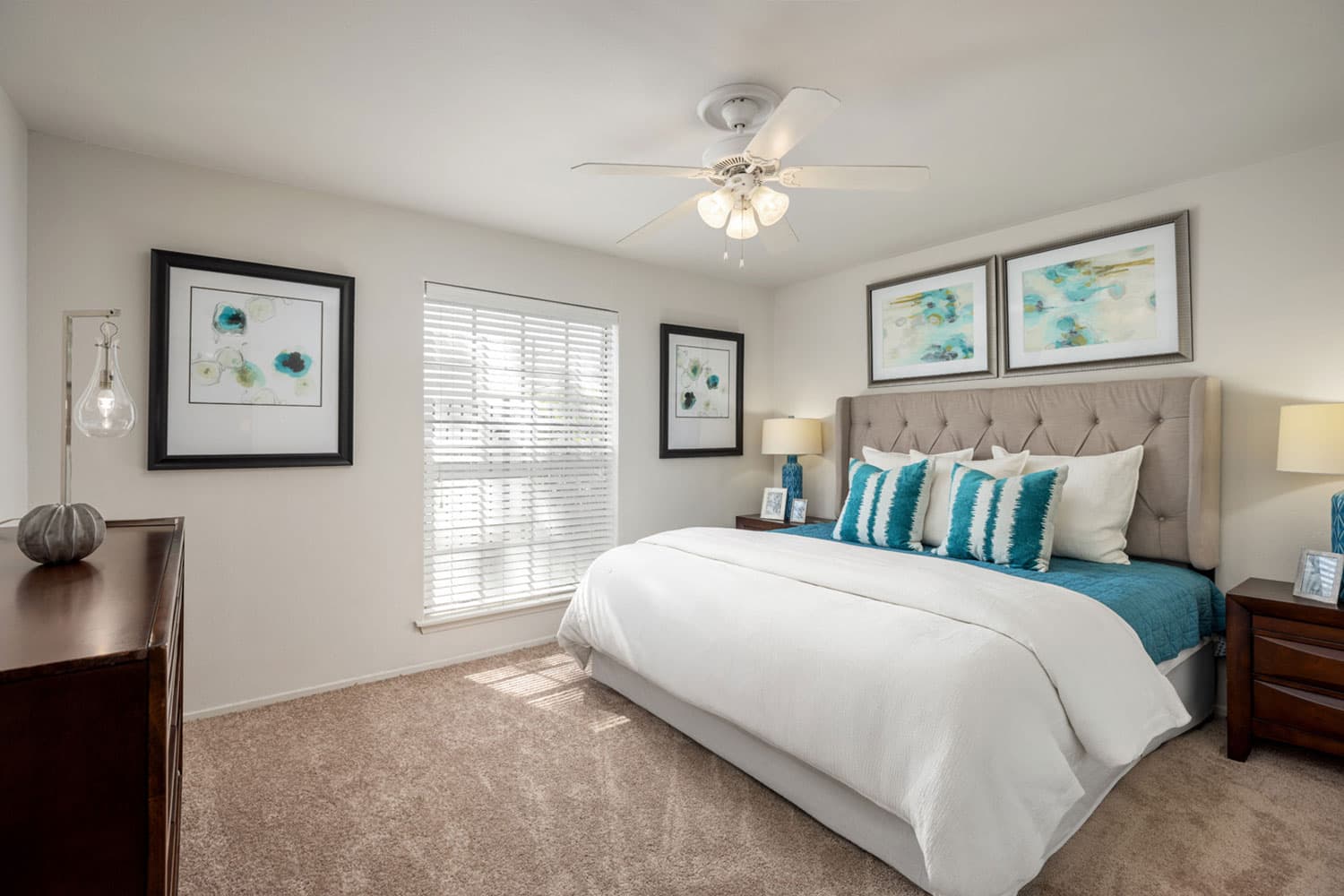 Colony Oaks photo 3