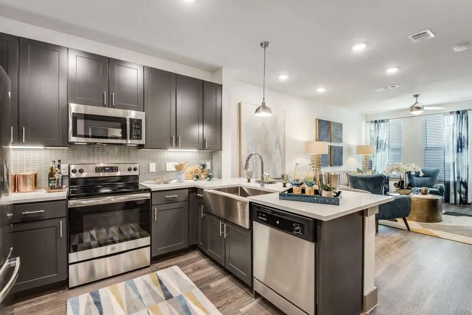 Enclave At Woodland Lakes