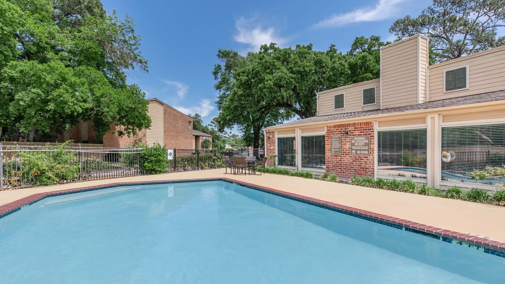 Bay Oaks photo 3