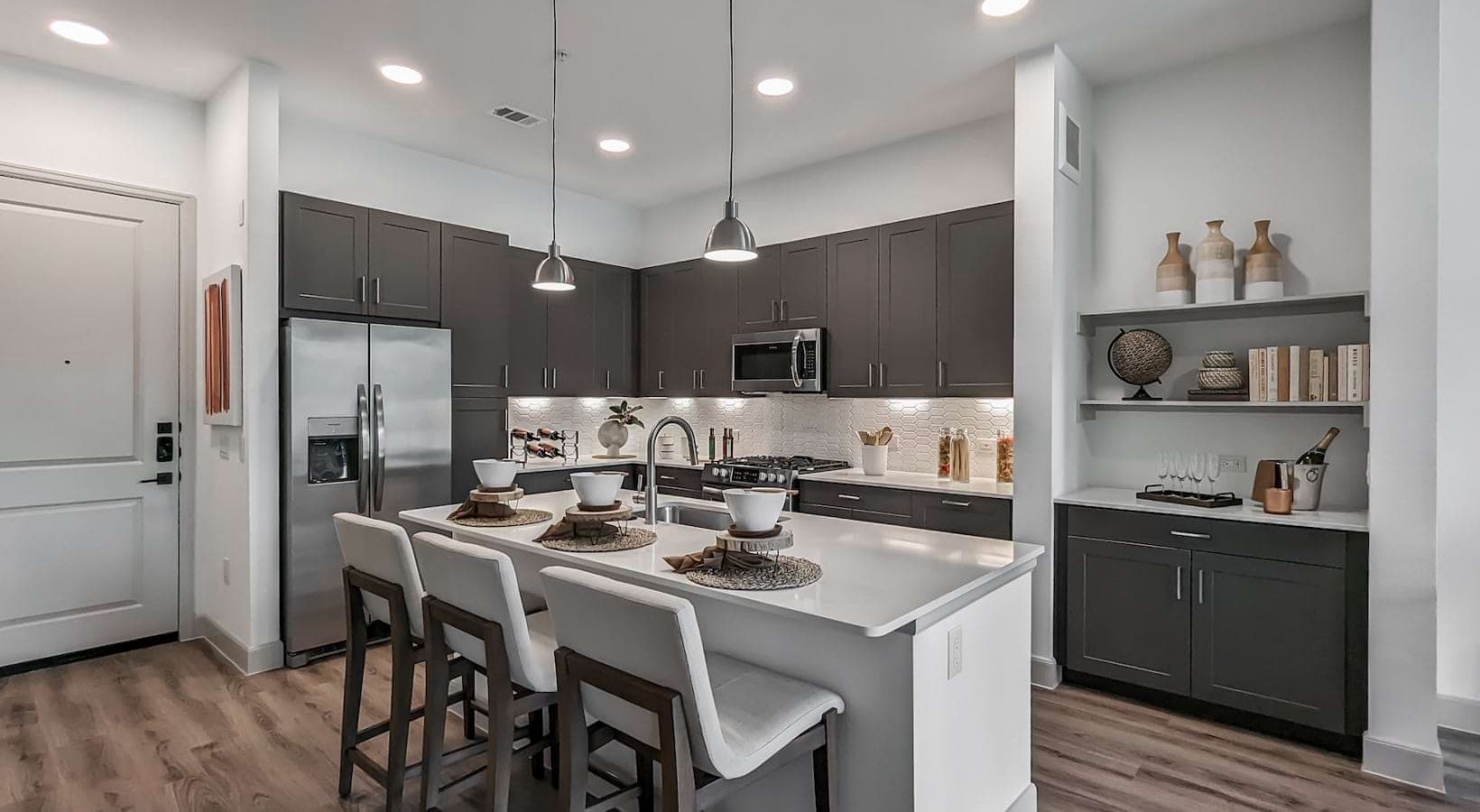 The Rosslyn At Garden Oaks — photo 2