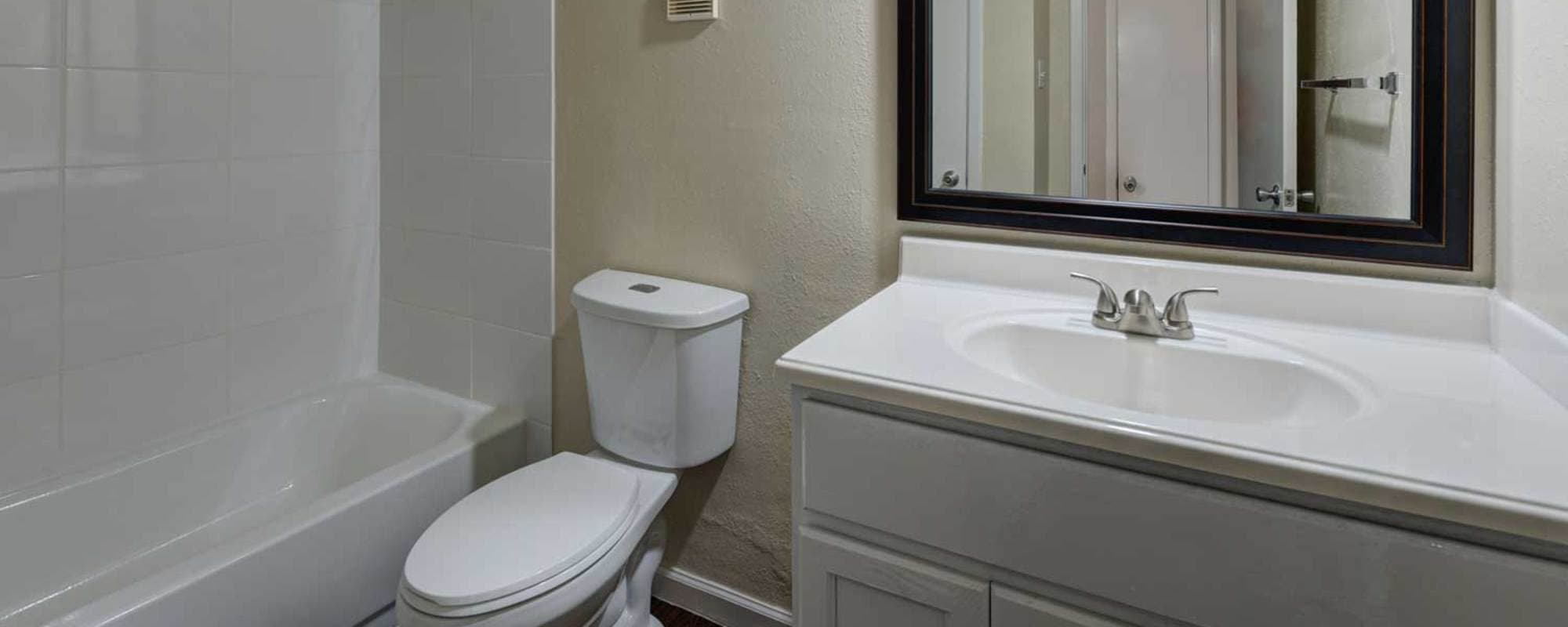 Meyerland Court photo 2