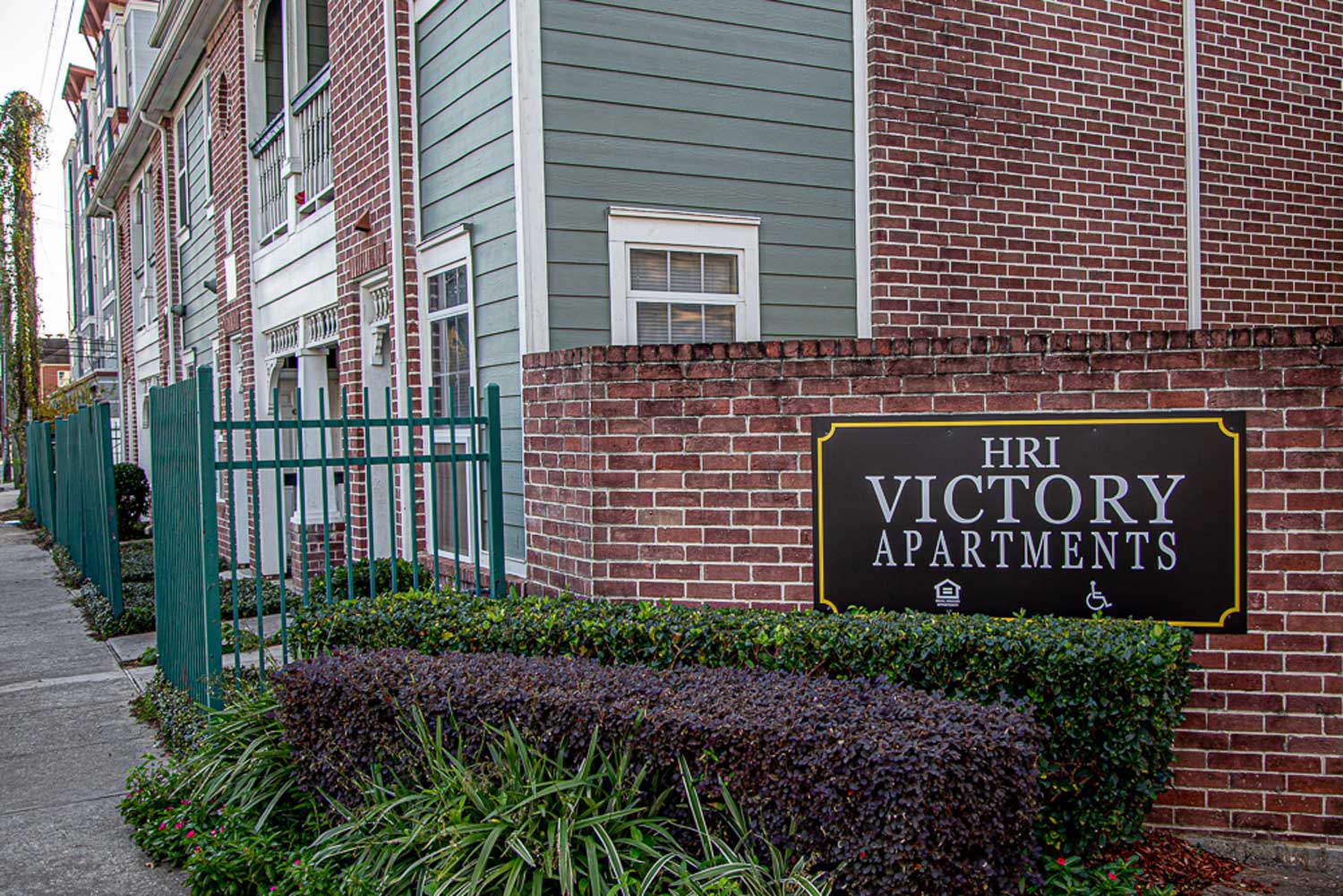 Victory — exterior and grounds