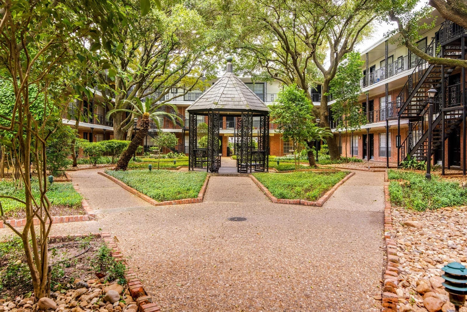 Allen House photo 3