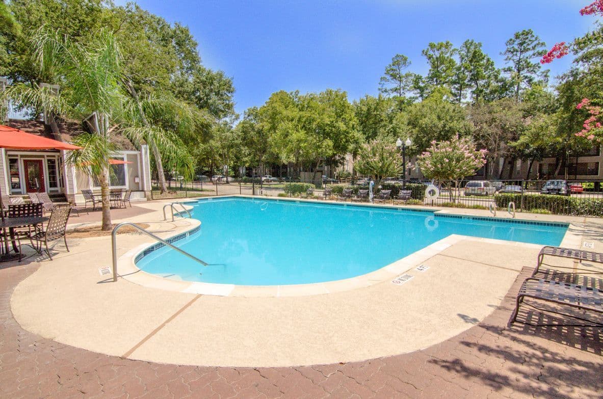 Serena Woods — exterior and grounds