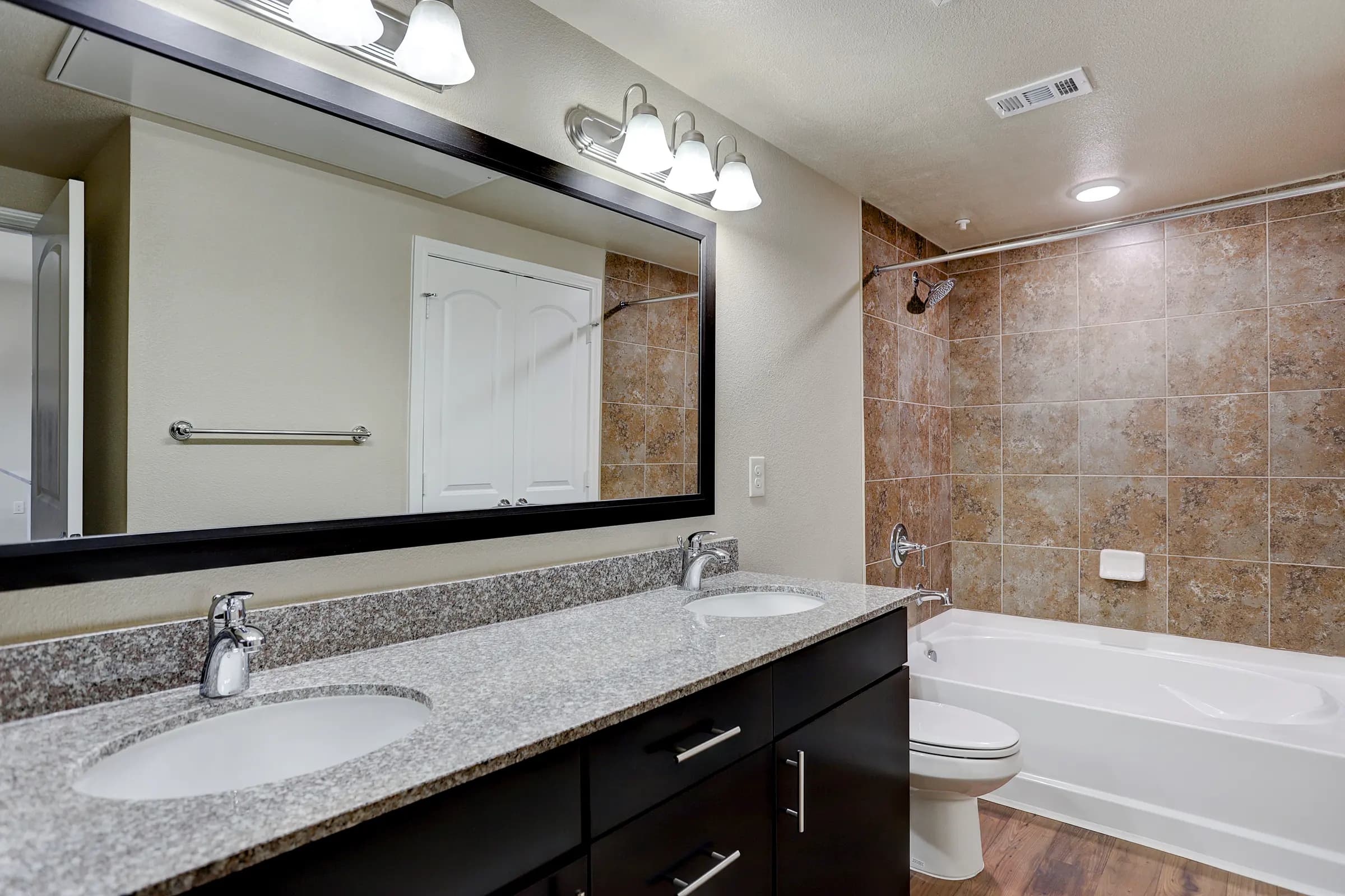 Parklane Cypress photo 3