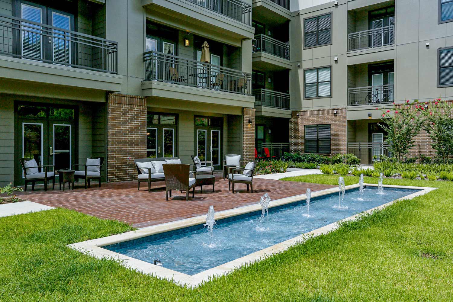 Pearl Woodlake photo 2