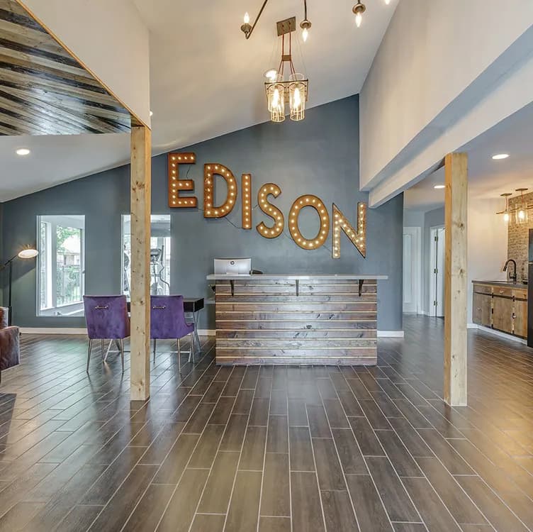 The Edison photo 2